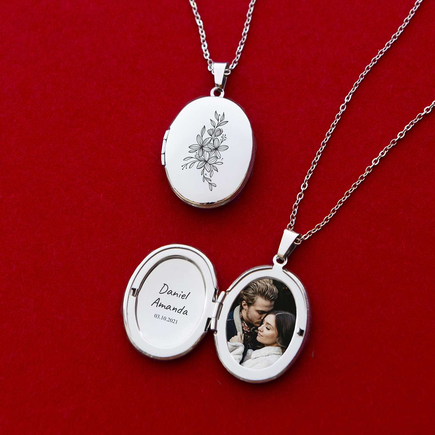 OVAL LOCKET | Love Flowers - MILA CANTES